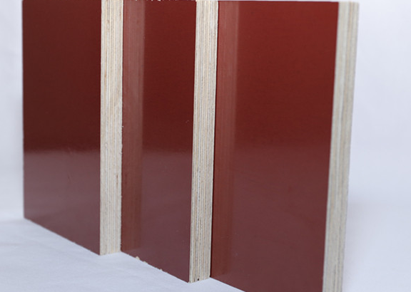 如何選擇靠譜的清水模板廠家？